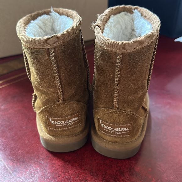 Koolaburra by Ugg - Size 6 - Picture 3 of 4